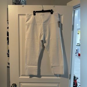 Lysse faux denim capri length leggings jeggings white size XL